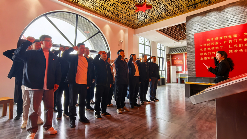 中共唐河县委宣传部开展“我们的节日·清明”活动